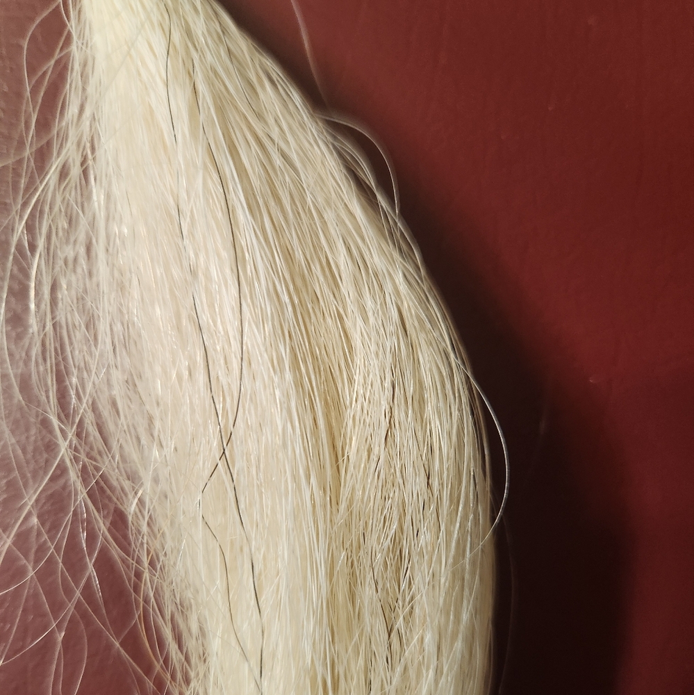 Forelock extension - Picture 2 of 3